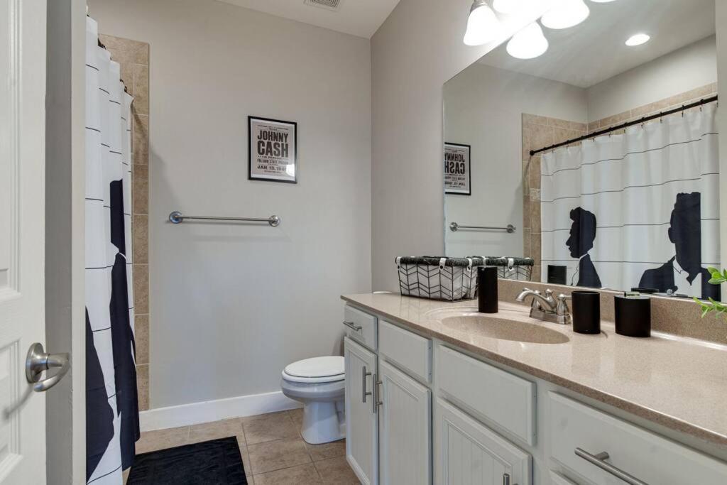 Cashville - Stylish Condo Minutes From Broadway Nashville Zewnętrze zdjęcie